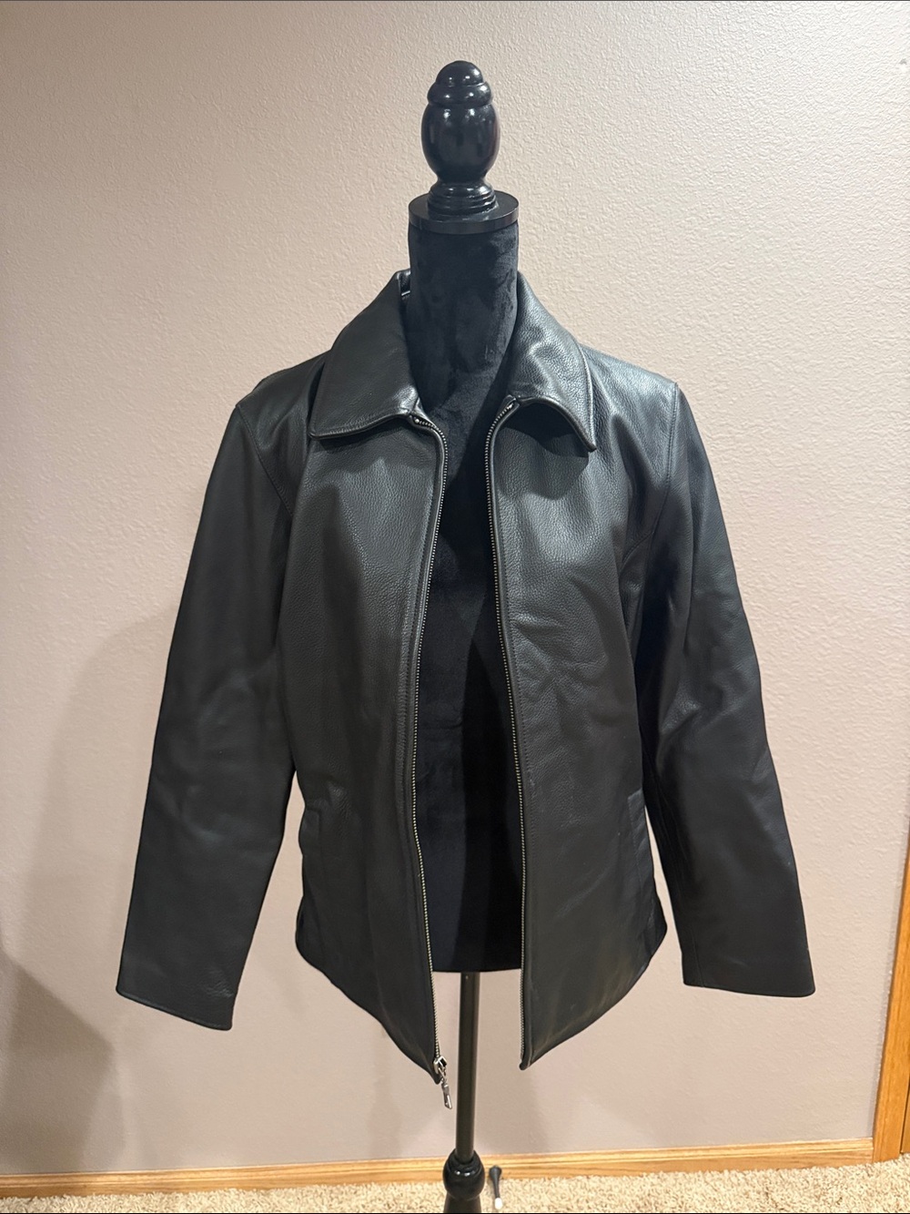Eddie Bauer Black Women's Leather Zip Jacket